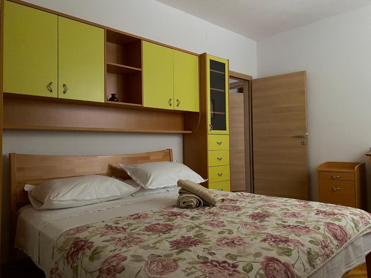 Apartman Nives Appartement Trogir Buitenkant foto
