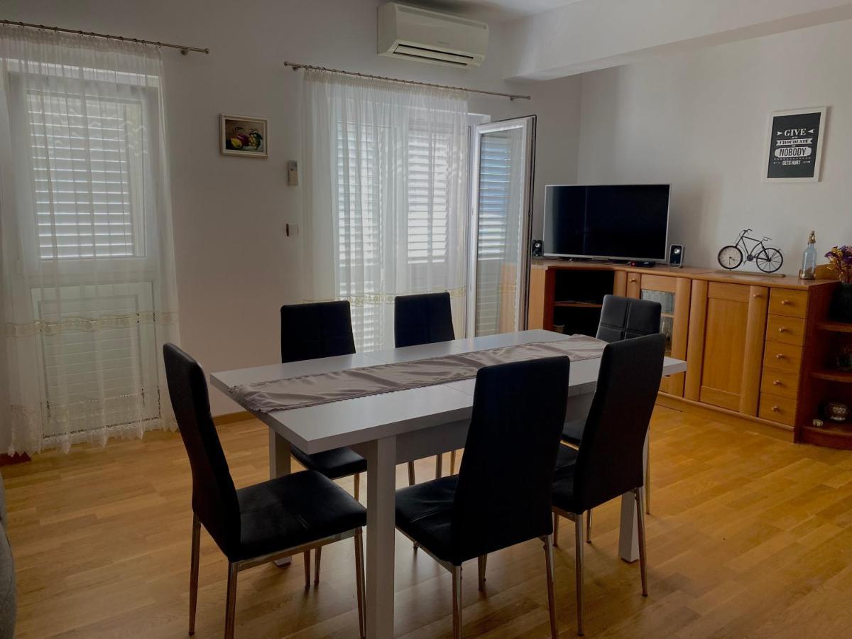 Apartman Nives Appartement Trogir Buitenkant foto